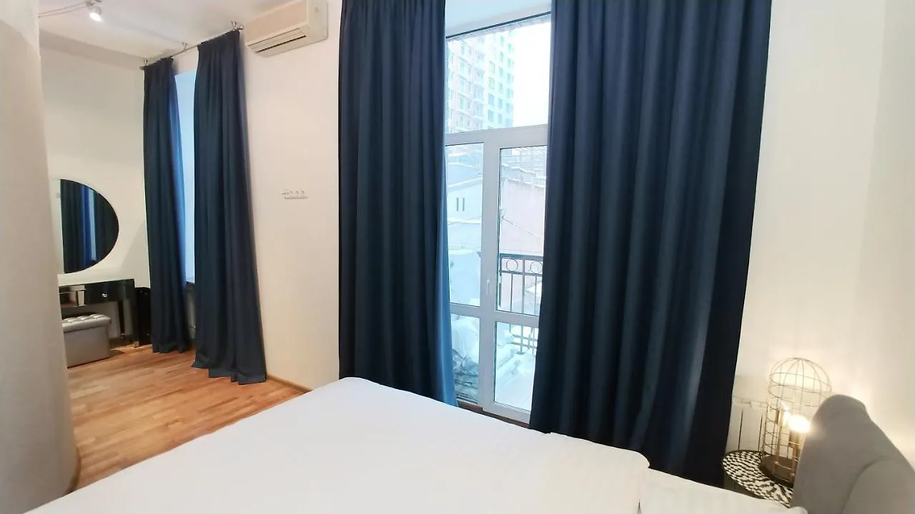One Bedroom. Luxe. 29 Khreshchatyk Str. Besarabka Kyiv 0*,