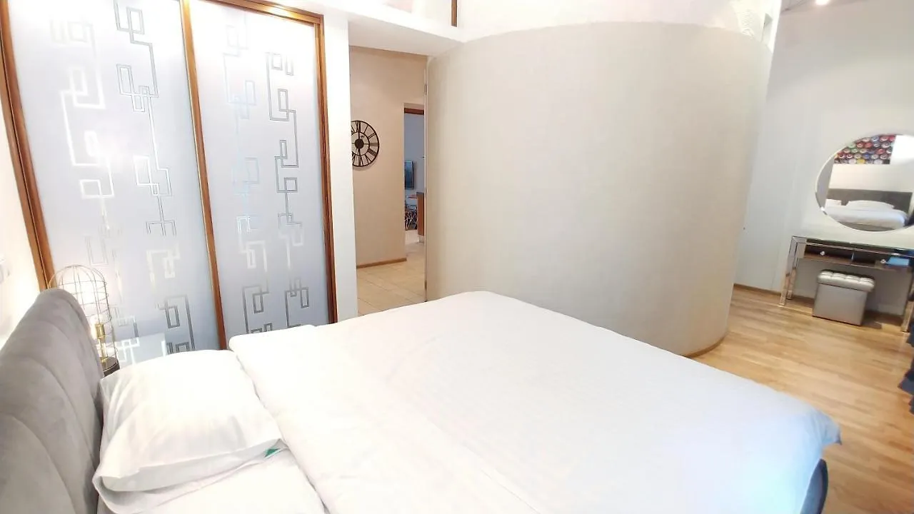 One Bedroom Luxe With A Terrace